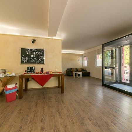 Red Lion Guest House 메스트레 외부 사진