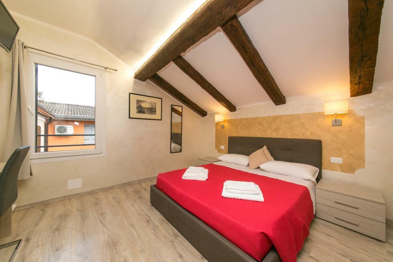 Red Lion Guest House 메스트레 외부 사진