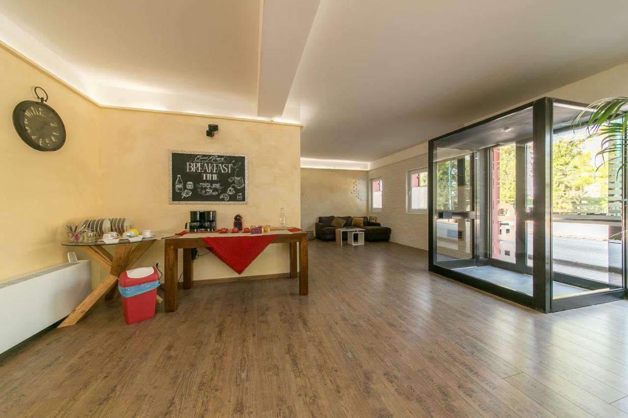 Red Lion Guest House 메스트레 외부 사진